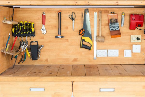 Workbench Assembly in Mason